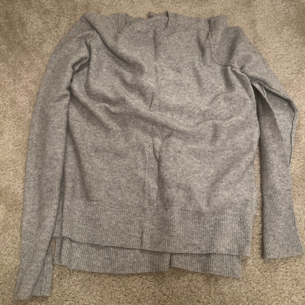 Gap woman’s sweater